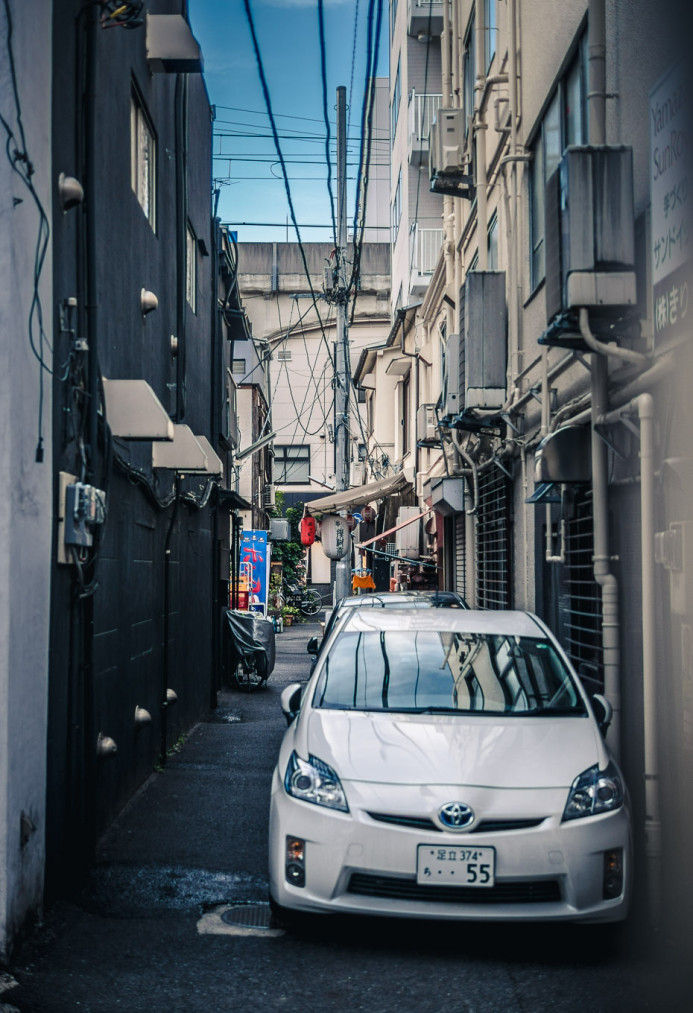 Toyota Prius in Akihabara Alleyway