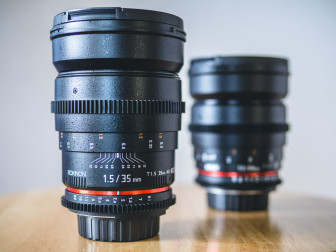 Cine lens with built-in focus gear