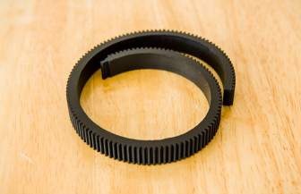 Flexible focus gear