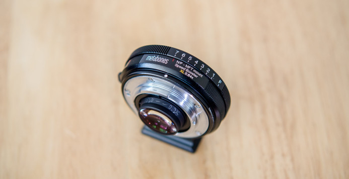 Speed Booster XL has a manual aperture ring