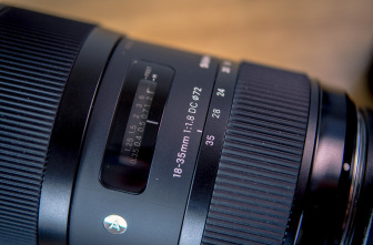 Focal length markings on Sigma 18-35mm zoom lens