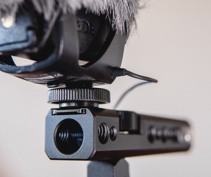 Rode Videomic Pro mounted on NATO Handle's cold shoe